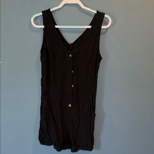 Black Sleeveless Buttoned Jumpsuit